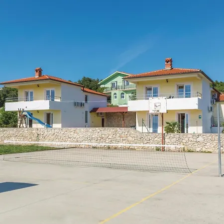 Beautiful Apartment In Labin With Swimming Pool Appartamento